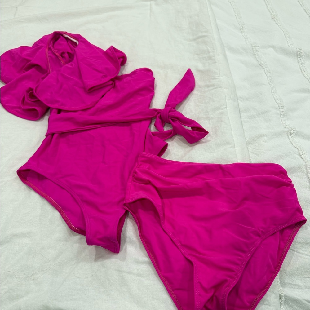 Pink Ruffled One-Shoulder Bikini Set - Picture 4 of 5